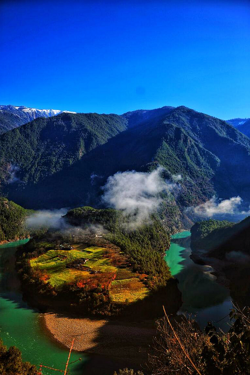 峡谷中国之十种"最"|最低调--云南怒江大峡谷  由于地理位置偏远且