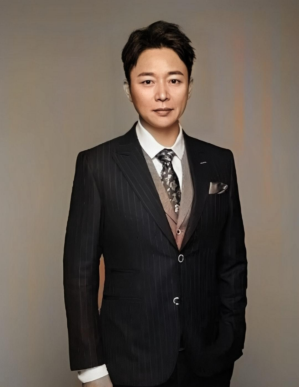 刘奕君同意了,但他提出了一个要求:我要带走我儿子.