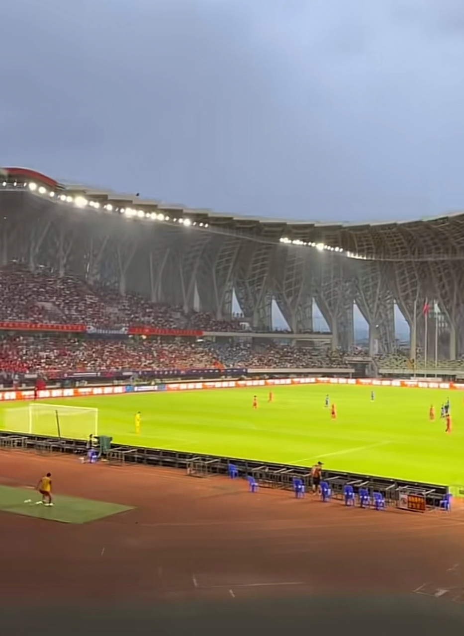 #下一个网红城市梅州市五华县# 2023年的中超比赛已经火热开幕了, 全