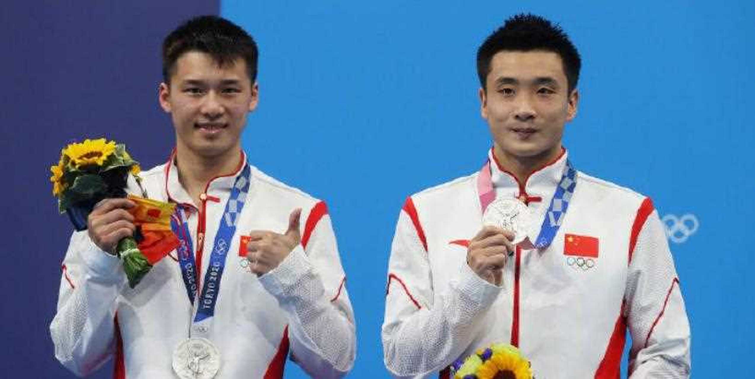 东京奥运会跳水男子双人米台比赛中,中国组合曹缘,陈艾森获得了银牌