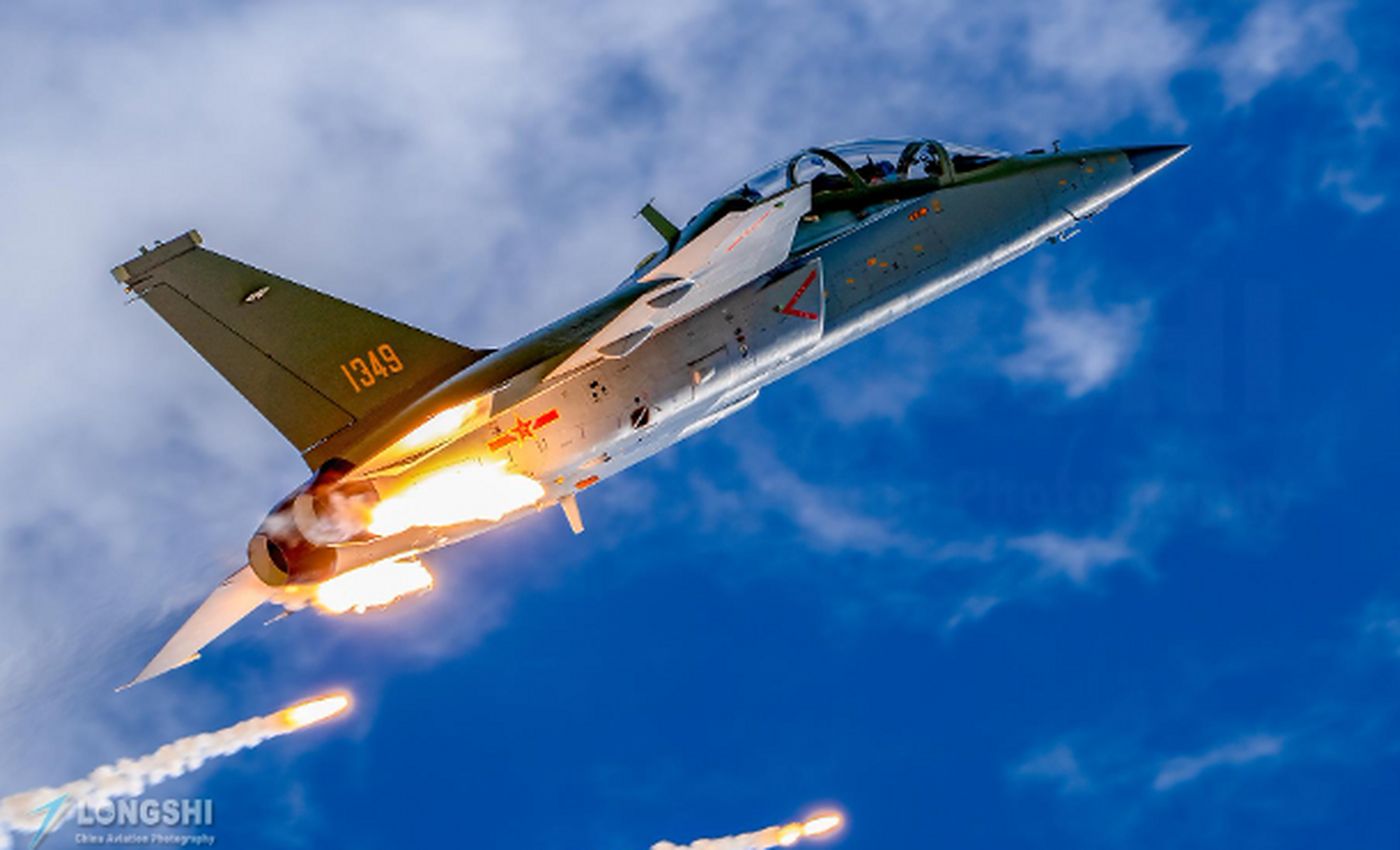 马来西亚航展在即,歼10战机确定参展,美军不再力挺,俄亮出苏35.马来西