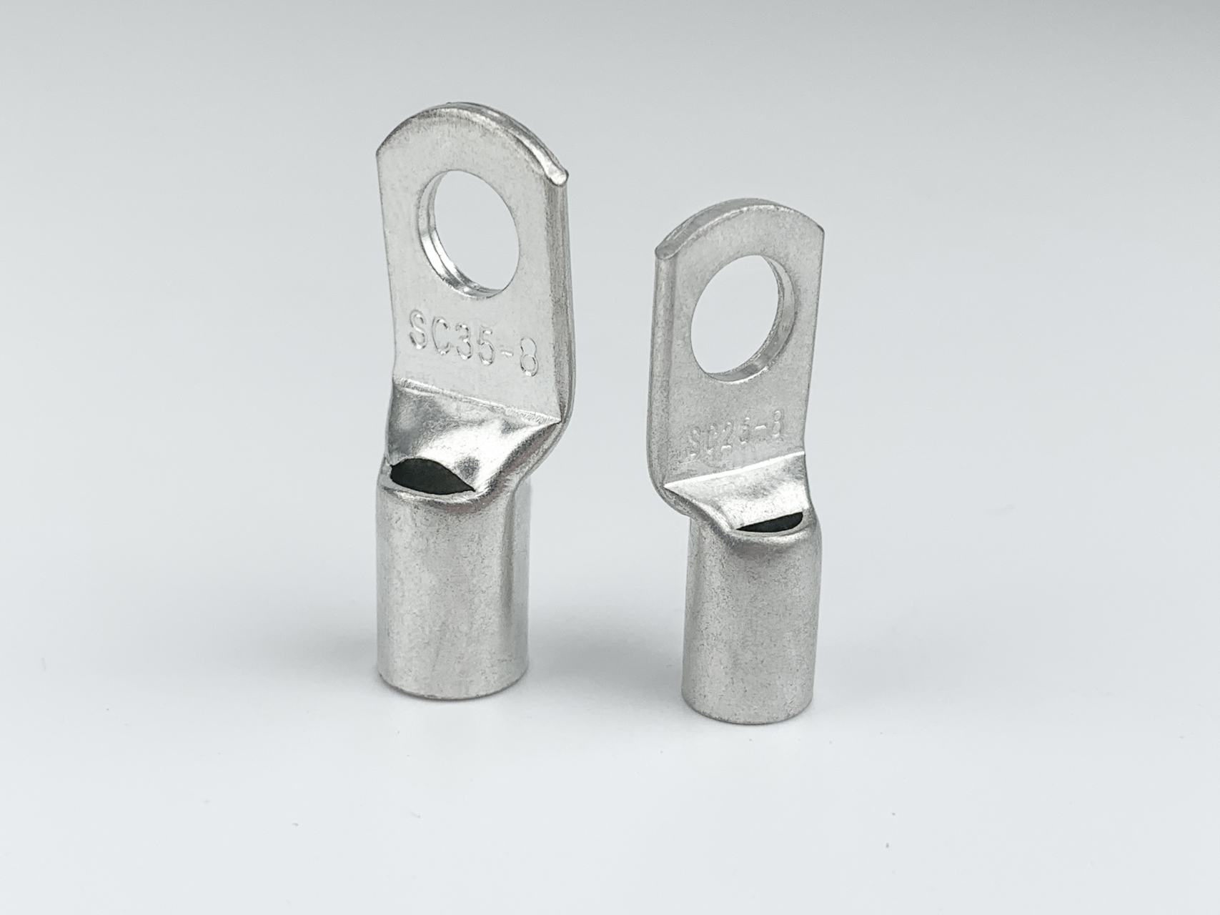 铜鼻子# dt铜鼻子和sc窥口铜接线端子的区别: dt铜鼻子是用实心淄铜