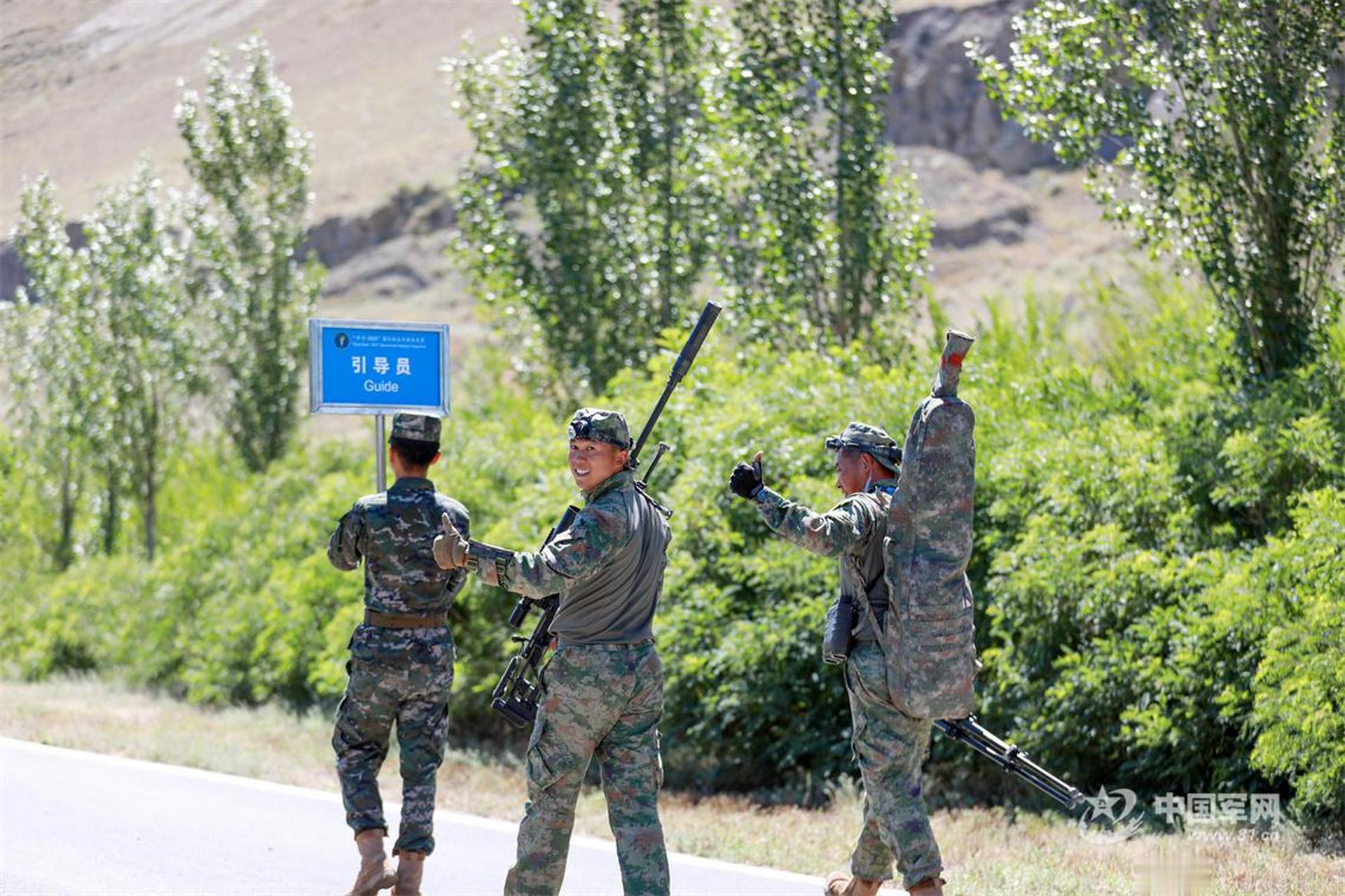 新疆乌鲁木齐武警部队图片