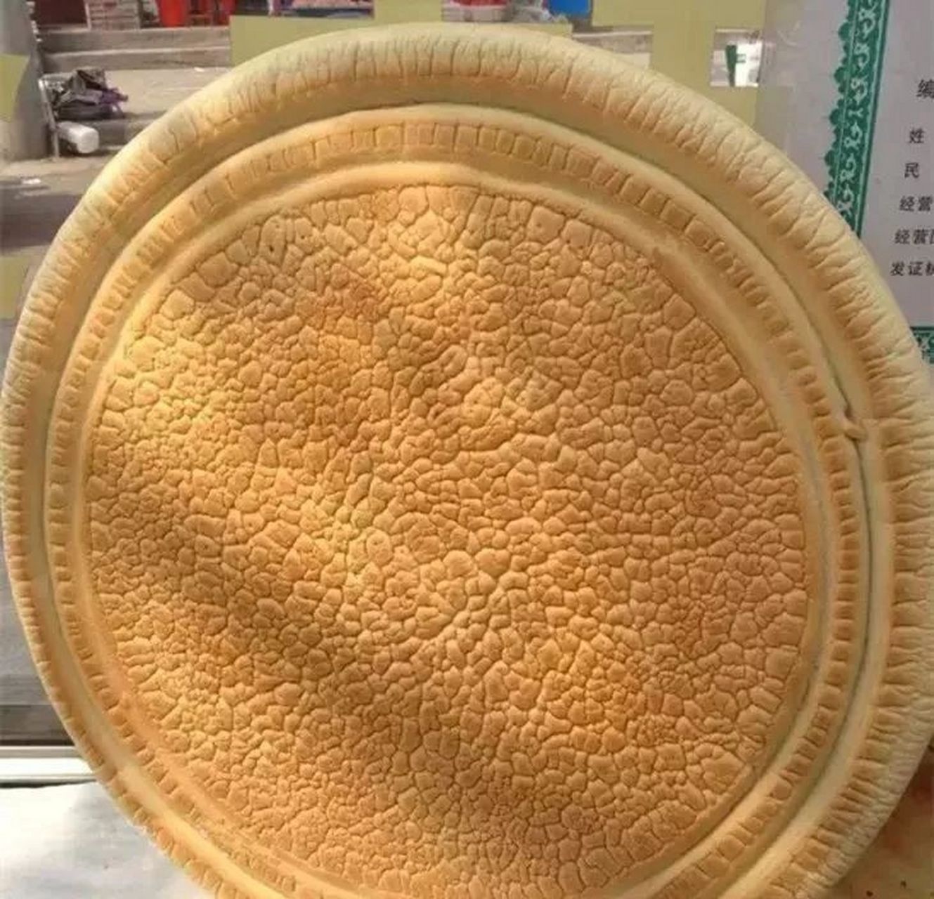 南阳特产—博望锅盔 在河南的名锅盔之中,南阳方城县的博望锅盔可以算