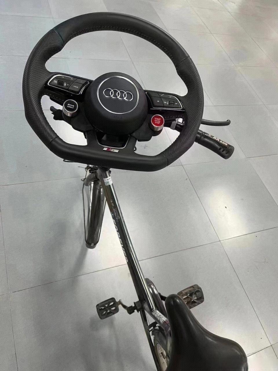 奥迪r8方向盘,适用于任何车型  #搞笑