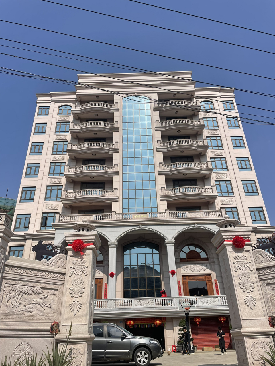 莆田特产——壕宅自建房 避开人流,来到莆田的乡镇,随处可见的豪宅自