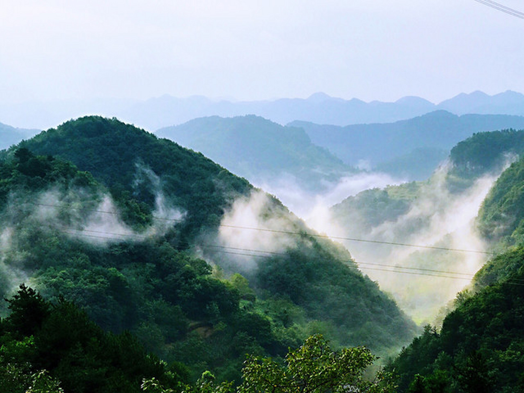 曾家山景区位于秦巴南麓,川陕结合部的广元市朝天区,曾家山景区平均