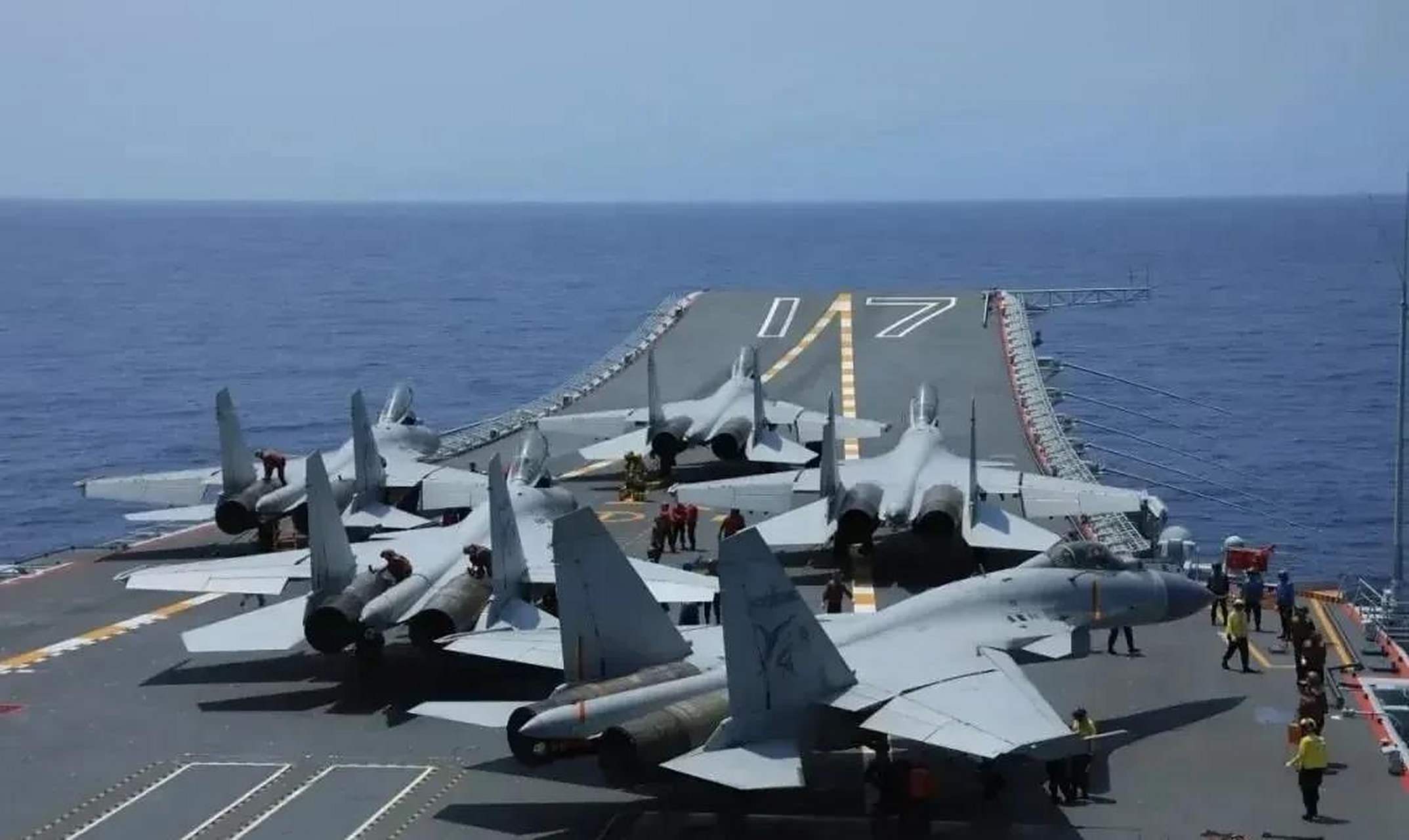 山东舰在西太平洋地区进行舰载机起降训练,根据日本防卫省公布的数据