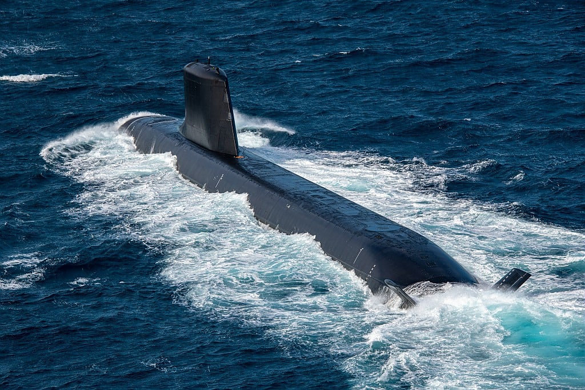 法国海军最新核潜艇,萨弗伦级攻击型核潜艇,有一说一,这核潜艇刚刚