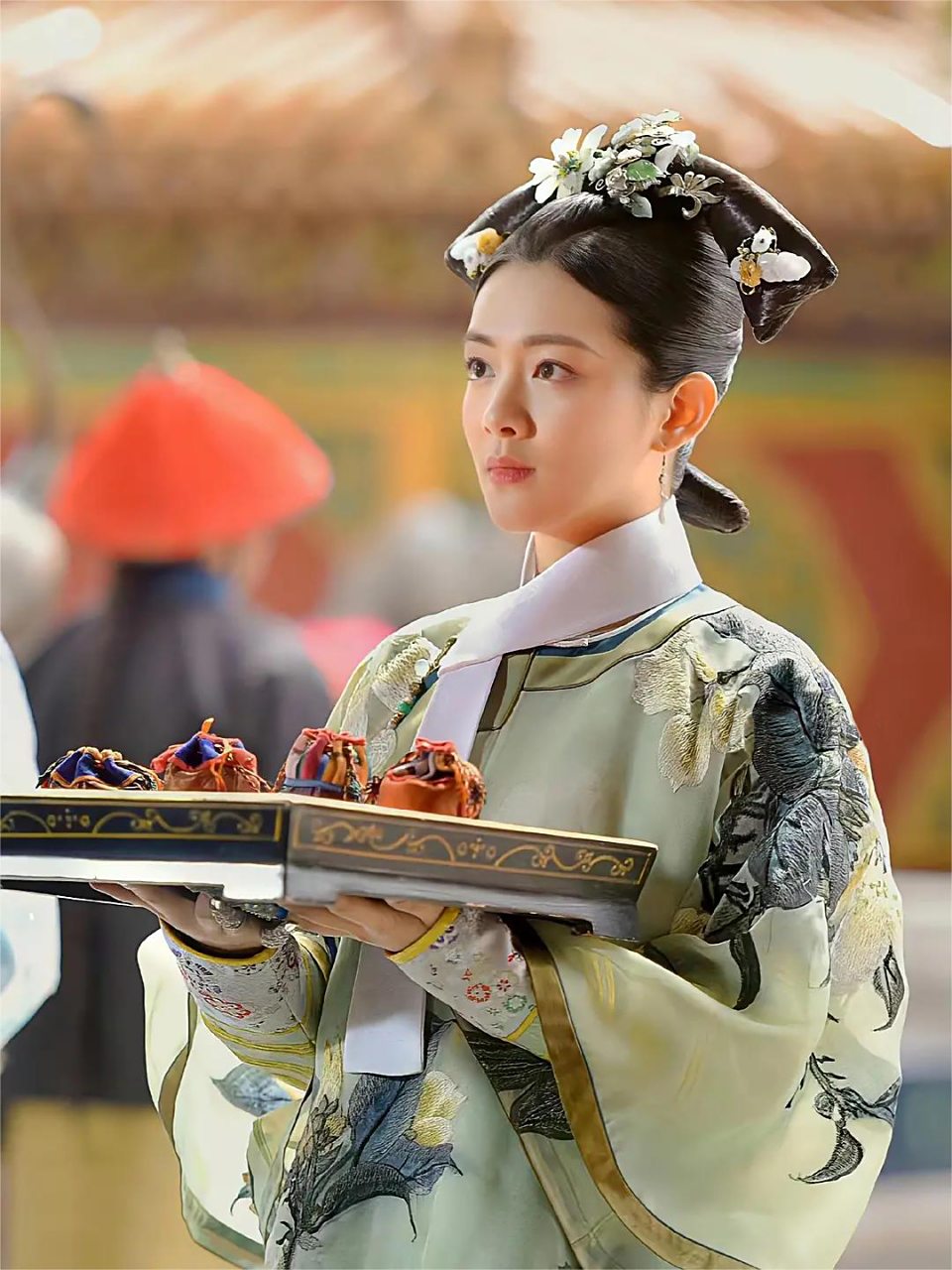 《如懿传》意欢头饰很精制,你最喜欢哪个装扮?