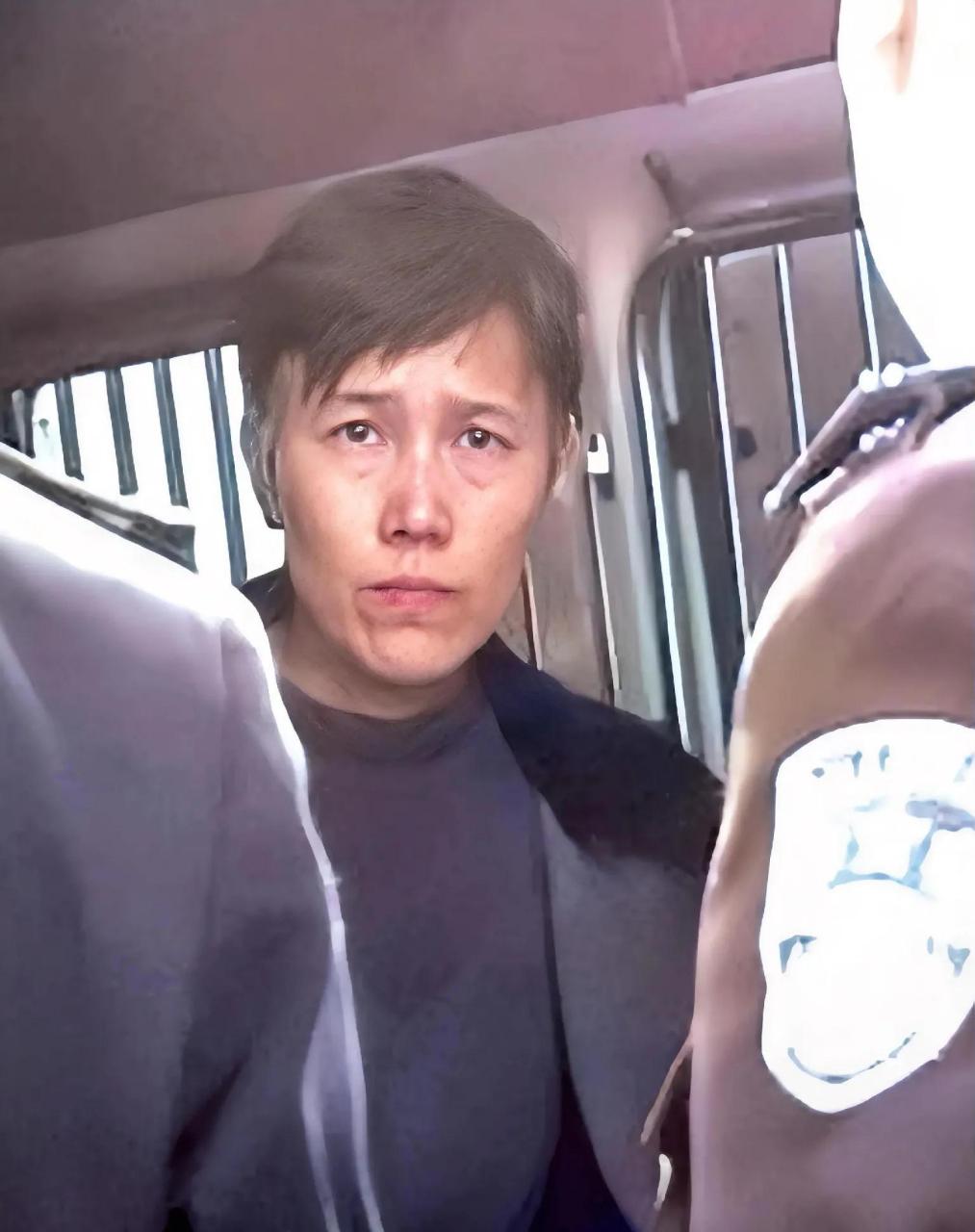 石巧玲原本拥有一份稳定的工作,她还曾担任过中国医学科学院肿瘤