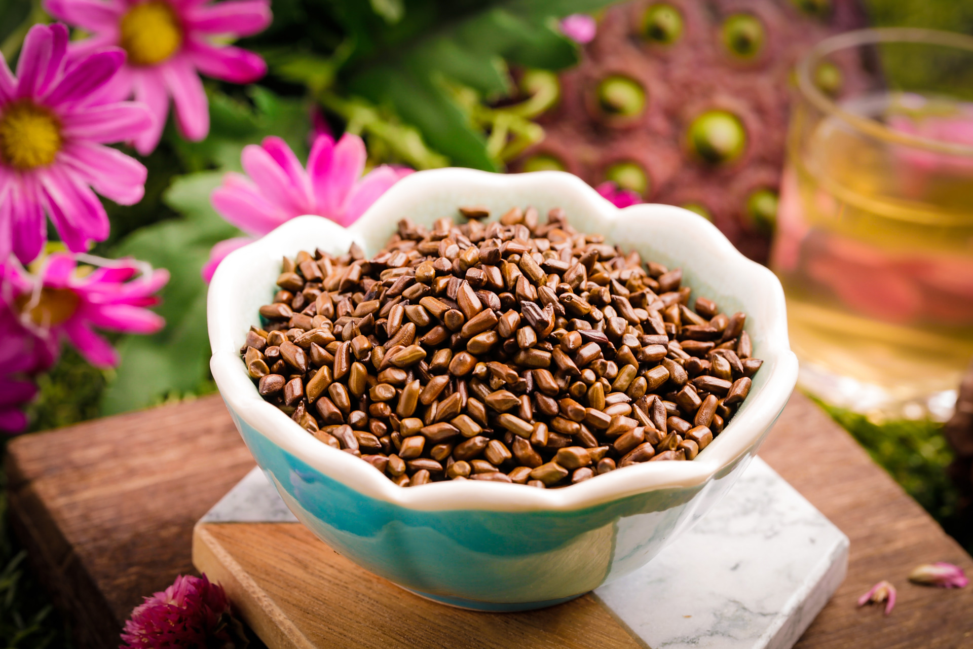 决明子是一种具有清肝明目,润肠通便功效的中药,具有降血压,降血脂