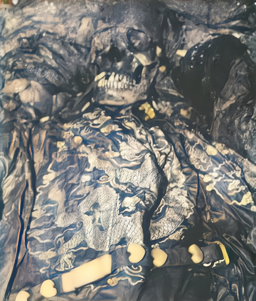 1971年,山东,朱元璋的第十个儿子"鲁荒王"朱檀的棺椁被开启后,考古