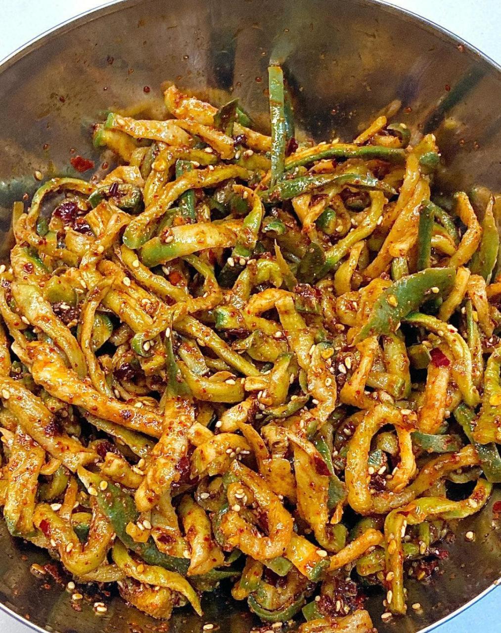 我妈拌的萝卜干可以出摊了!