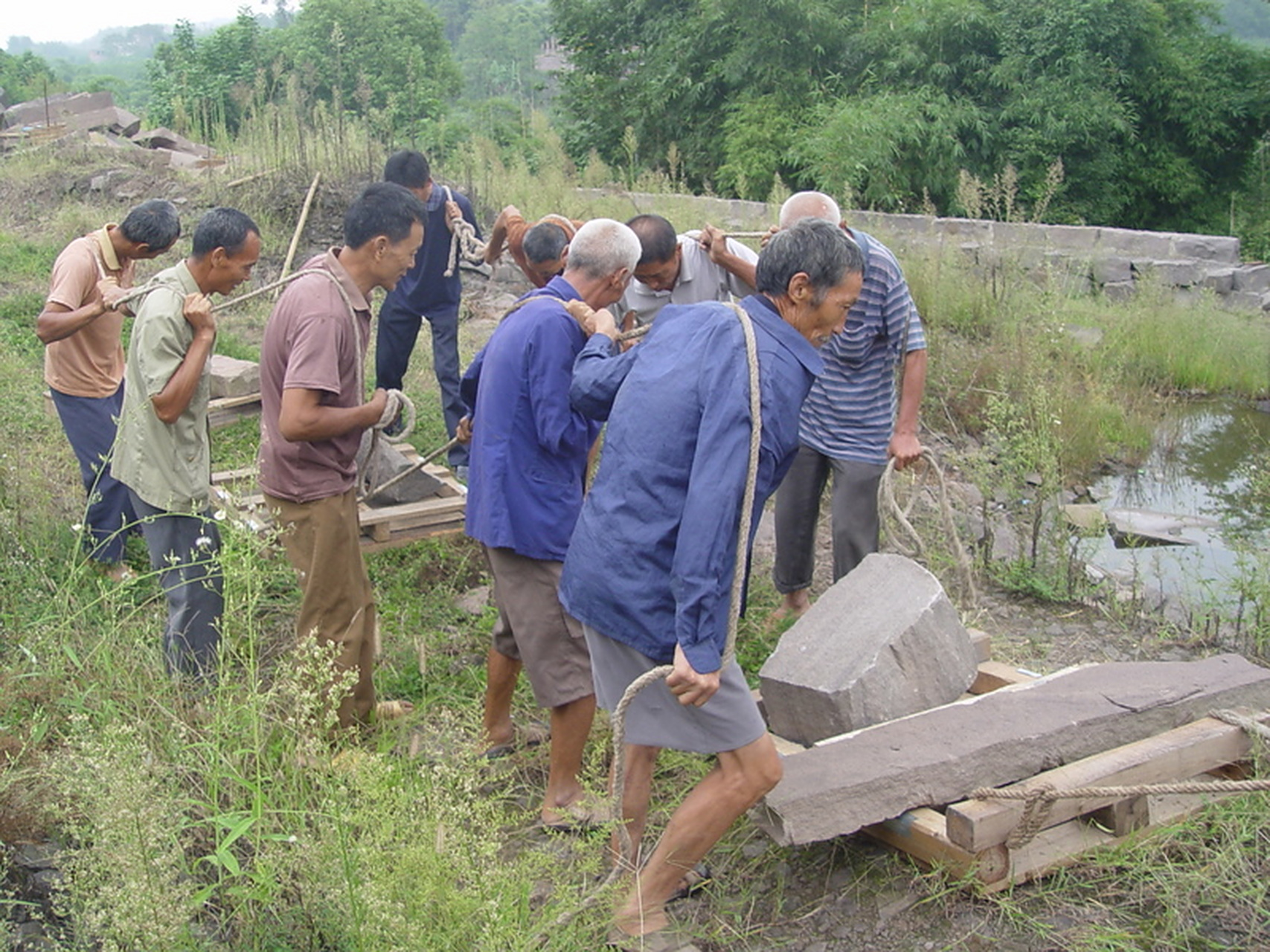 石工号子,曾广泛流传于恩施市太阳河,崔家坝,芭蕉等各个乡镇,包含有"