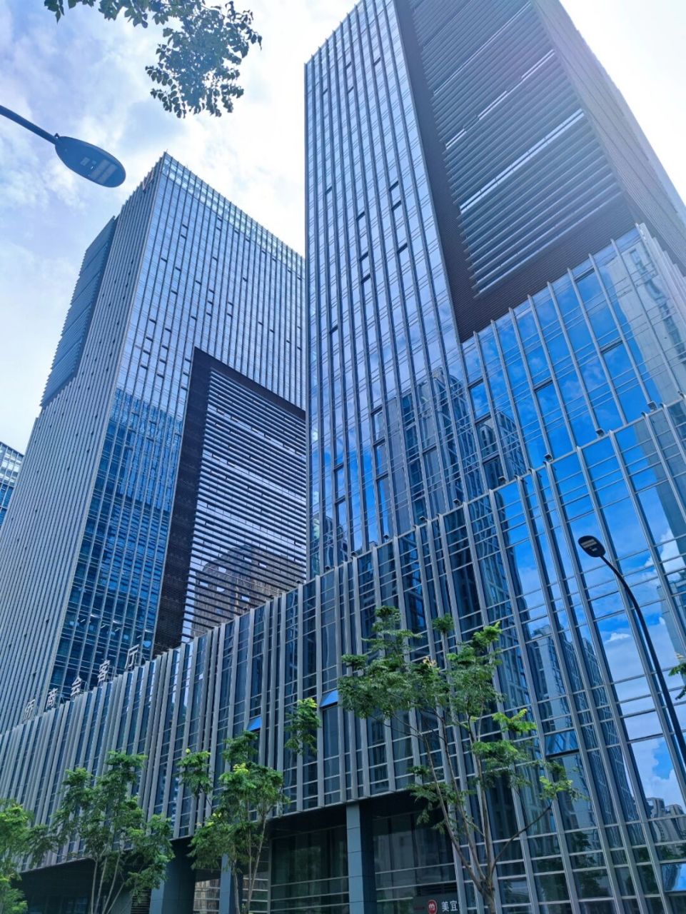 义乌小县城的cbd  哈哈哈 满满的高大上啊