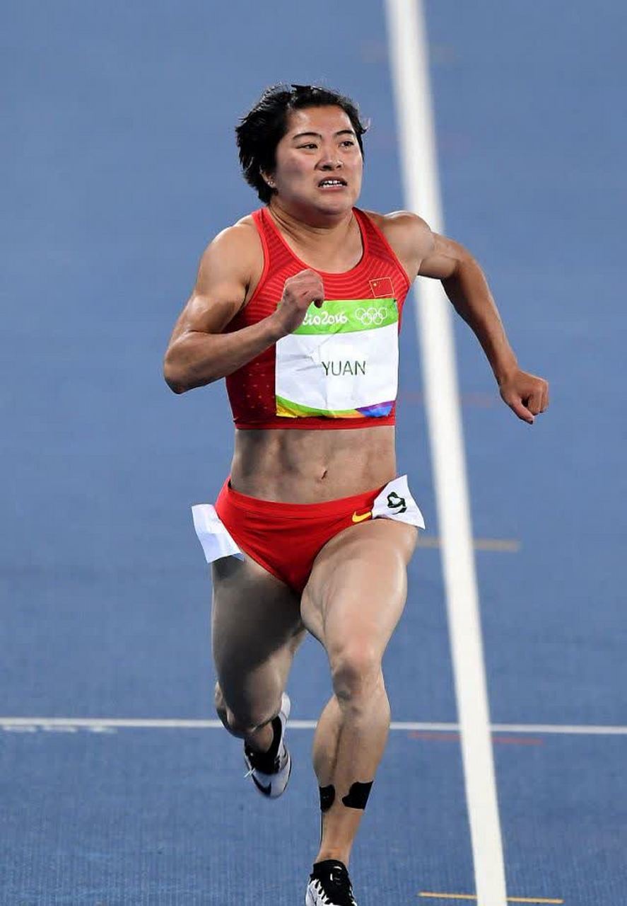 江苏张家港女孩袁琪琪,长得像金刚芭比,太惊艳了!