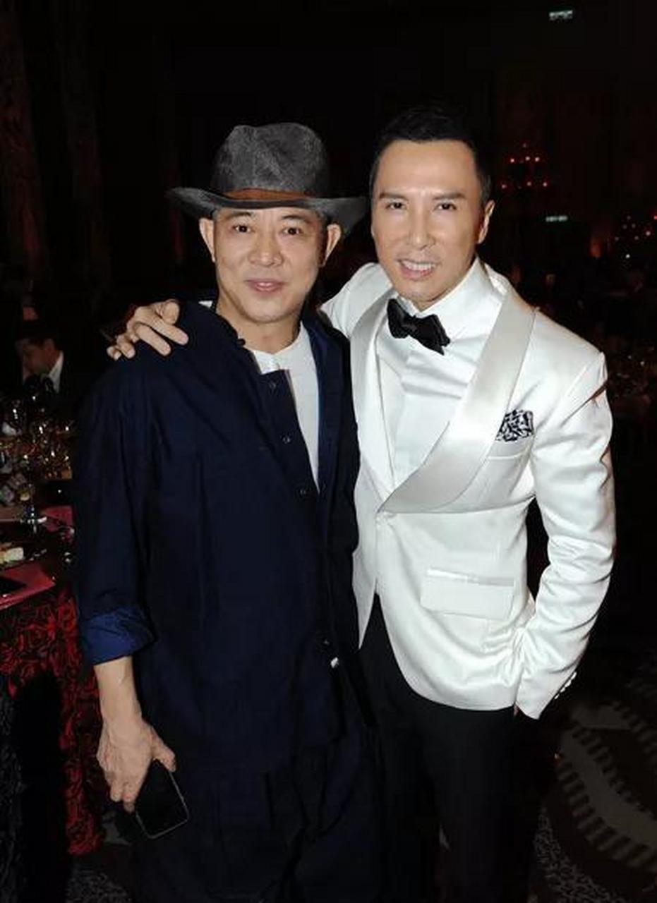 杨澜曾经问甄子丹:"你合作过成龙,李连杰,吴京,洪金宝,于荣光,你觉得