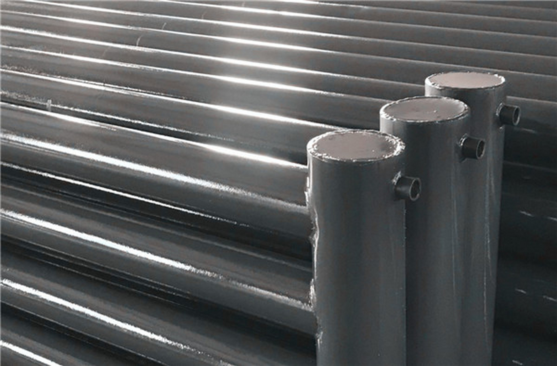 无缝光排管散热器是一款广泛应用于工矿企业的大型厂房,车间蒸汽采暖