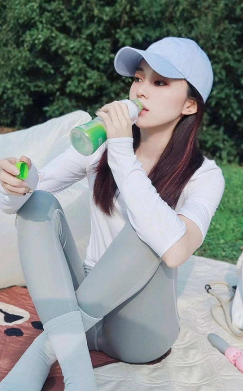 这样的运动型美女,你会喜欢吗?