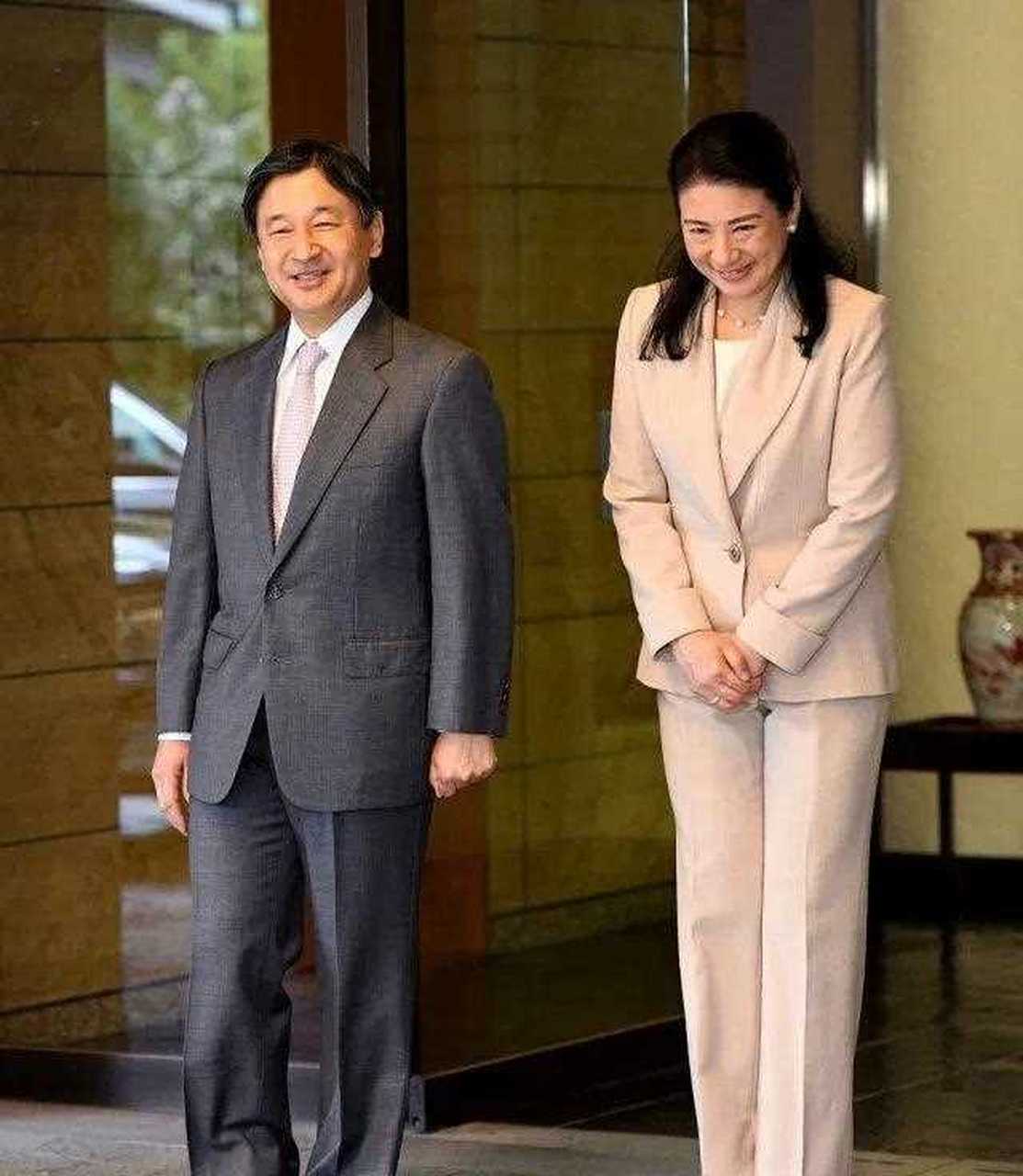 日本现任天皇和皇后