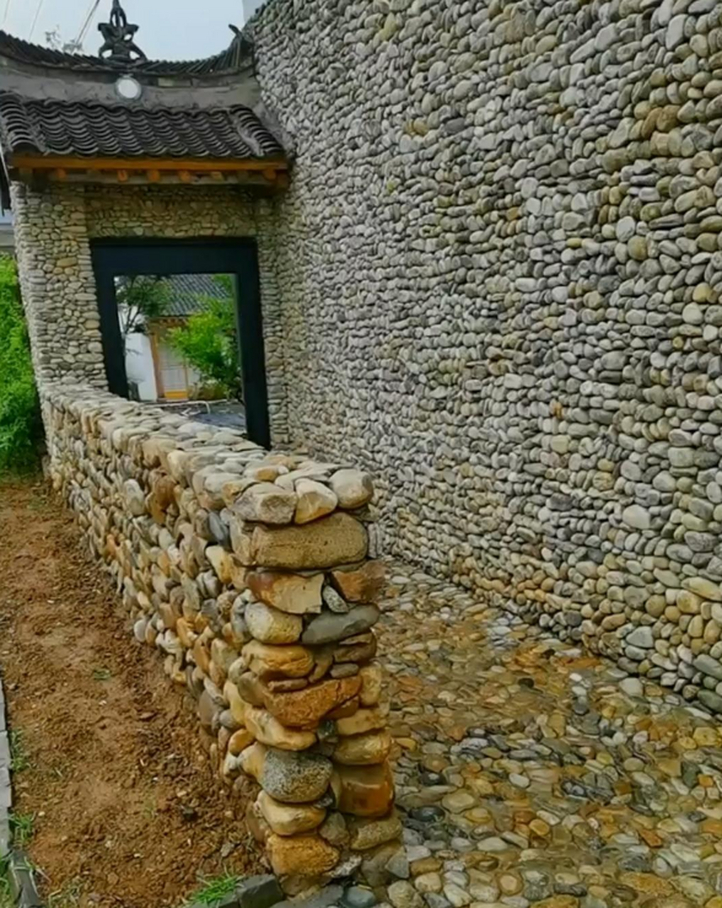 石头小院也挺精致的哈