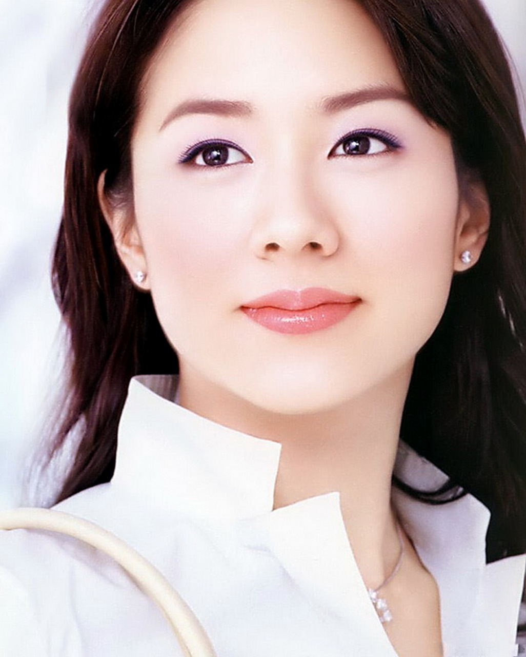 林嘉欣,"纠纷问题"高频,演员,歌手,加拿大长大.