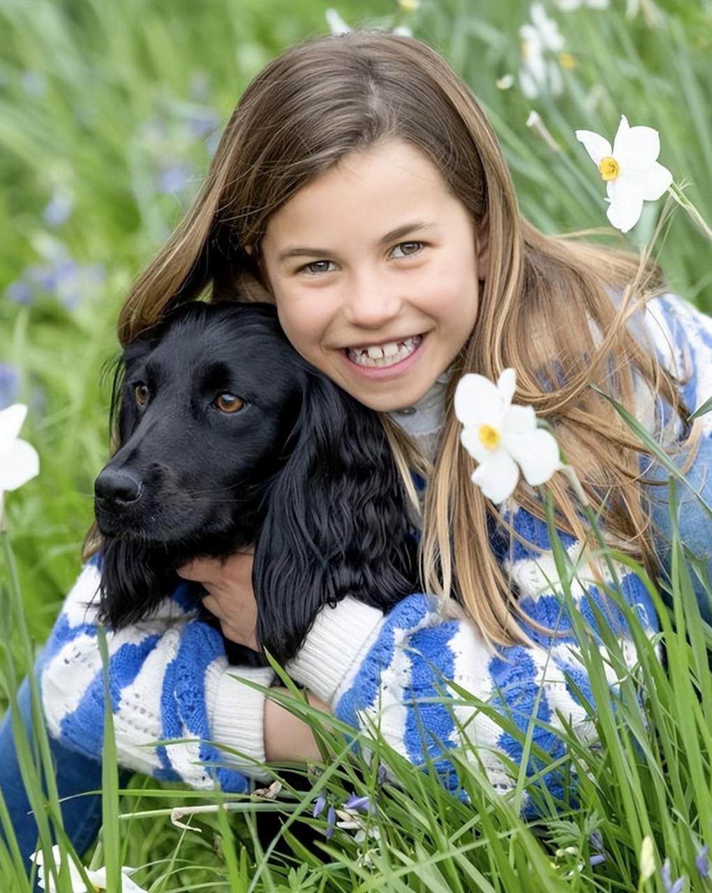 她的八岁庆生照获得粉丝喜欢,妈妈凯特又晒出一张可爱的照片感谢粉丝