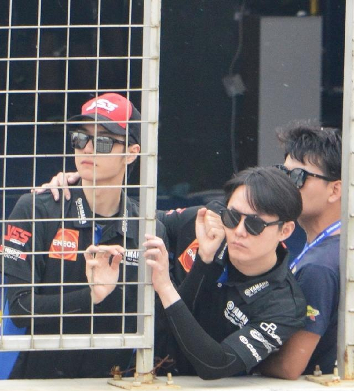 尹正王一博赛车手上线# 13日,万里达雅马哈车队发布微博,正式宣布