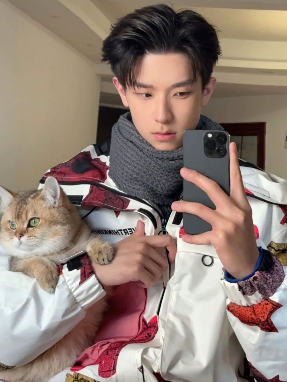 188cm篮球学长cos流川枫,痞帅气质真的太想要了!#cosplay# #帅哥