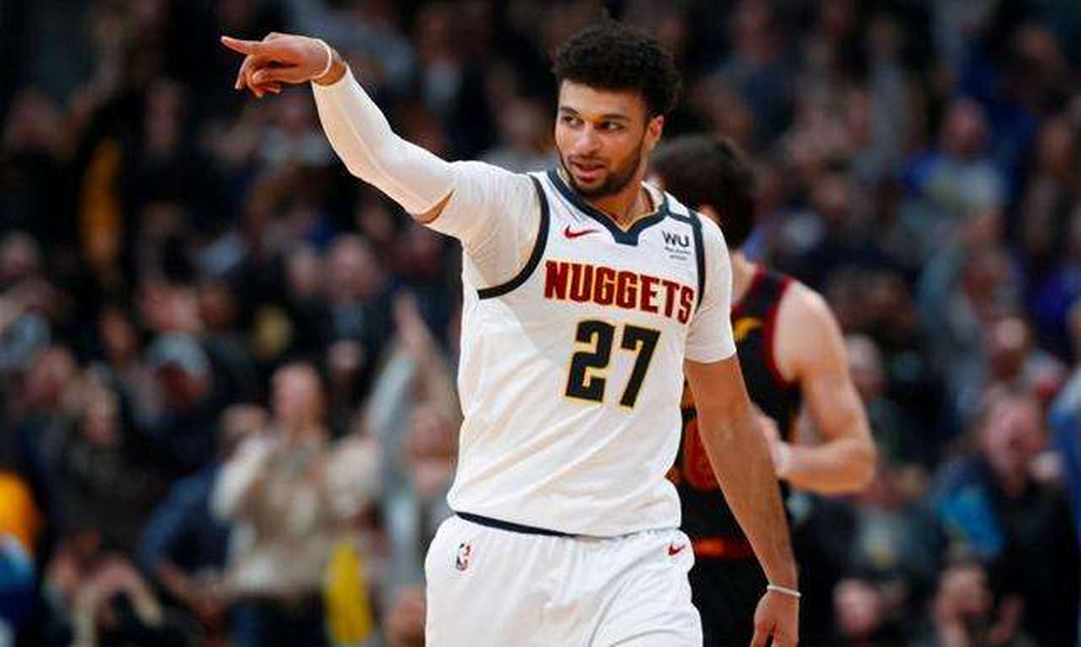 不愧是你,口曼巴! 近日掘金队的穆雷接受了采访,谈到了这个休赛期.