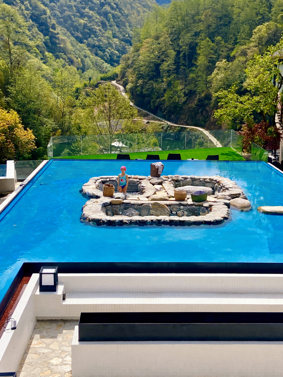 贡嘎雪山   with 硫磺温泉 绝对可以得满分的踏踏, 一切都在继续合拍