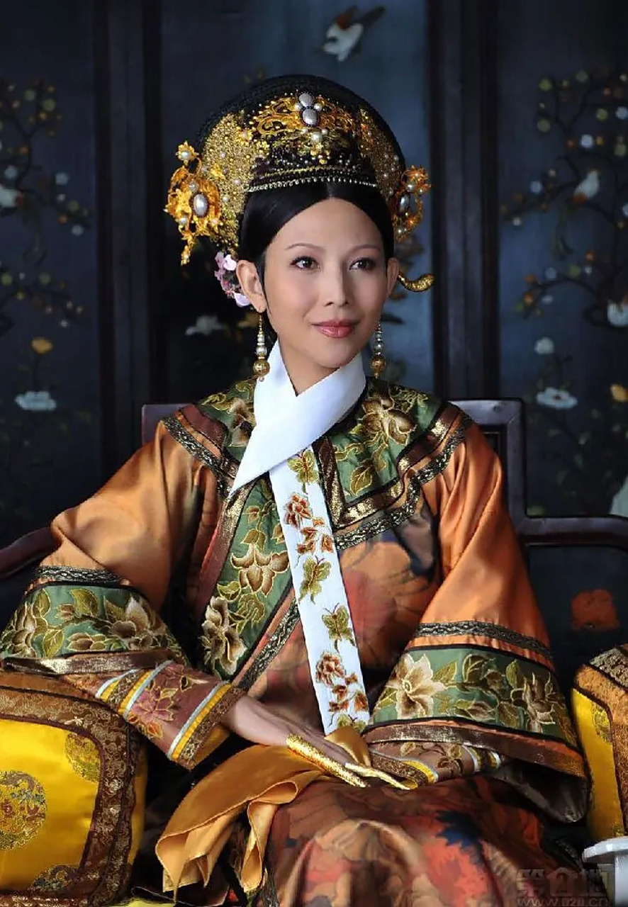 很感谢孙俪作为《甄嬛传》里的甄嬛,没有下场到我们的各种解读中.