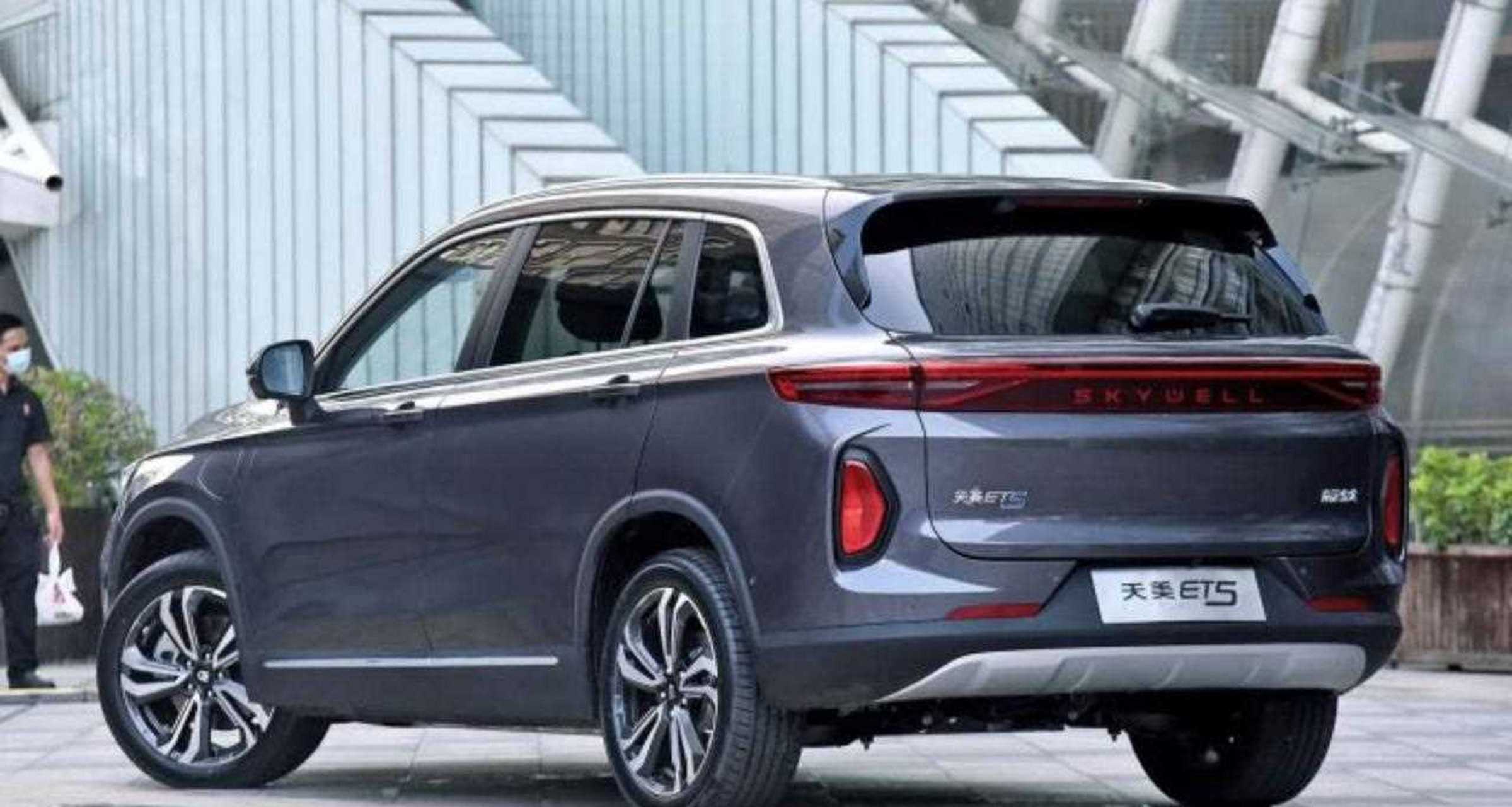 日前,天美汽车旗下首款量产车型——天美汽车et5正式上市,共推出4款