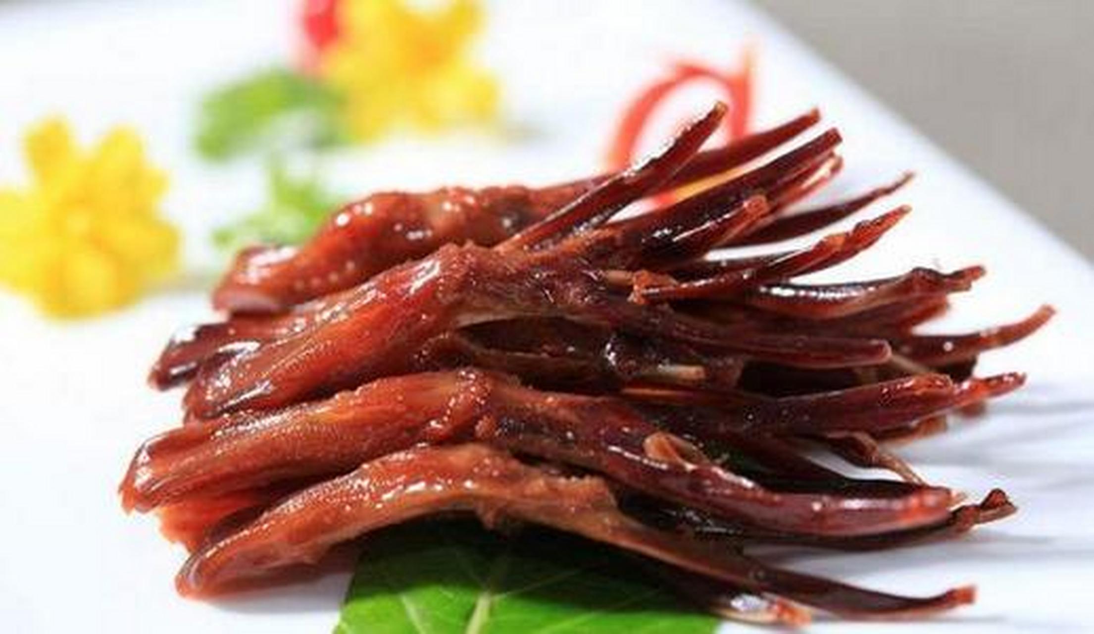 藤桥牌鸭舌是温州特产小吃,藤桥鸭舌—— 个大好吃,口感香醇,好吃不腻