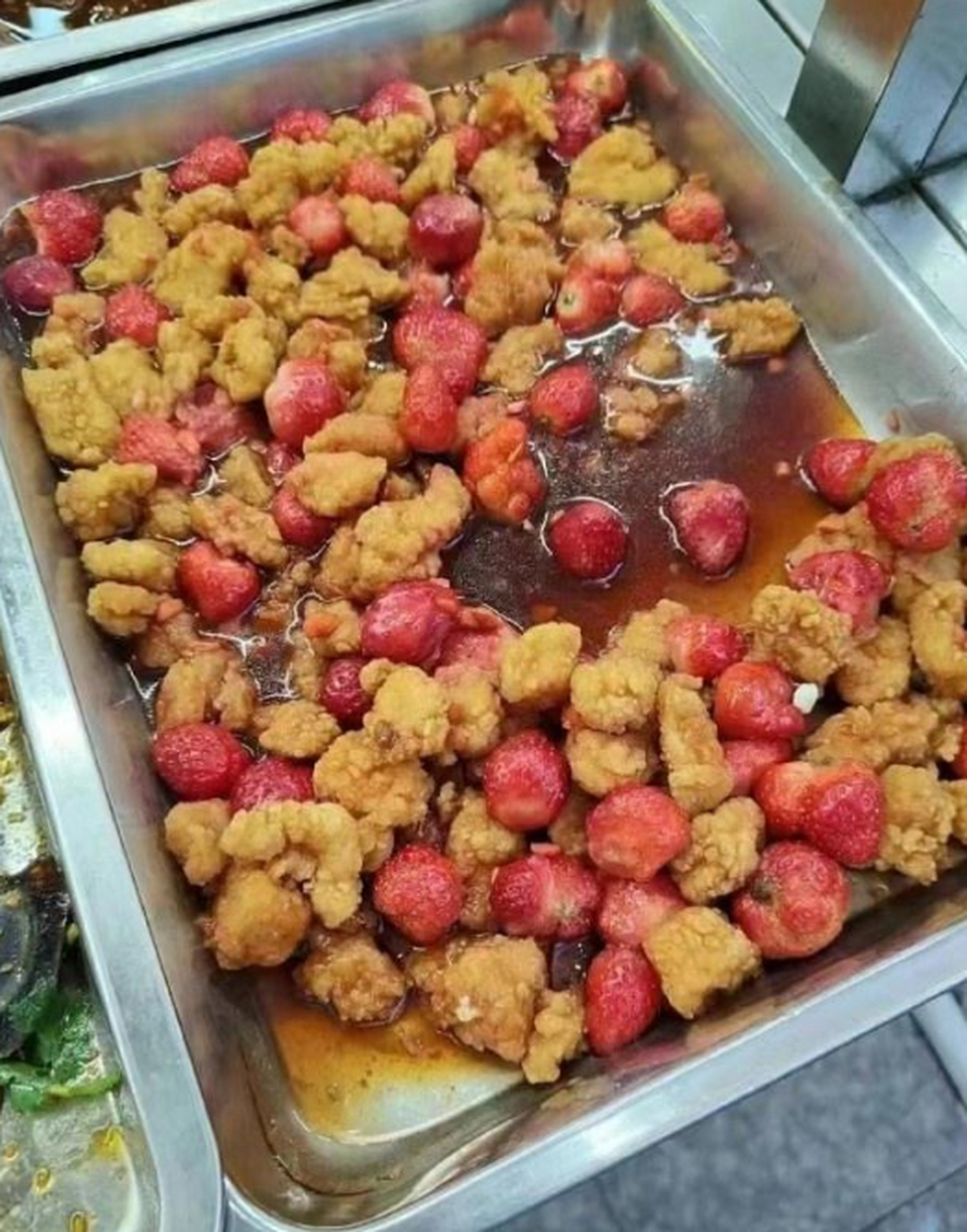 我们学校食堂的黑暗料理,有吃过的没