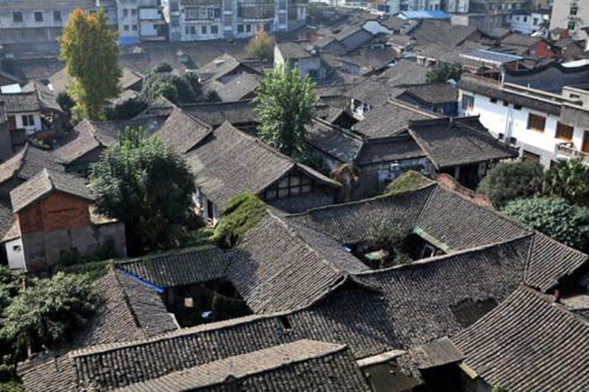 大北街曾是南丝绸之路,茶马古道和进入城区的必经之路.