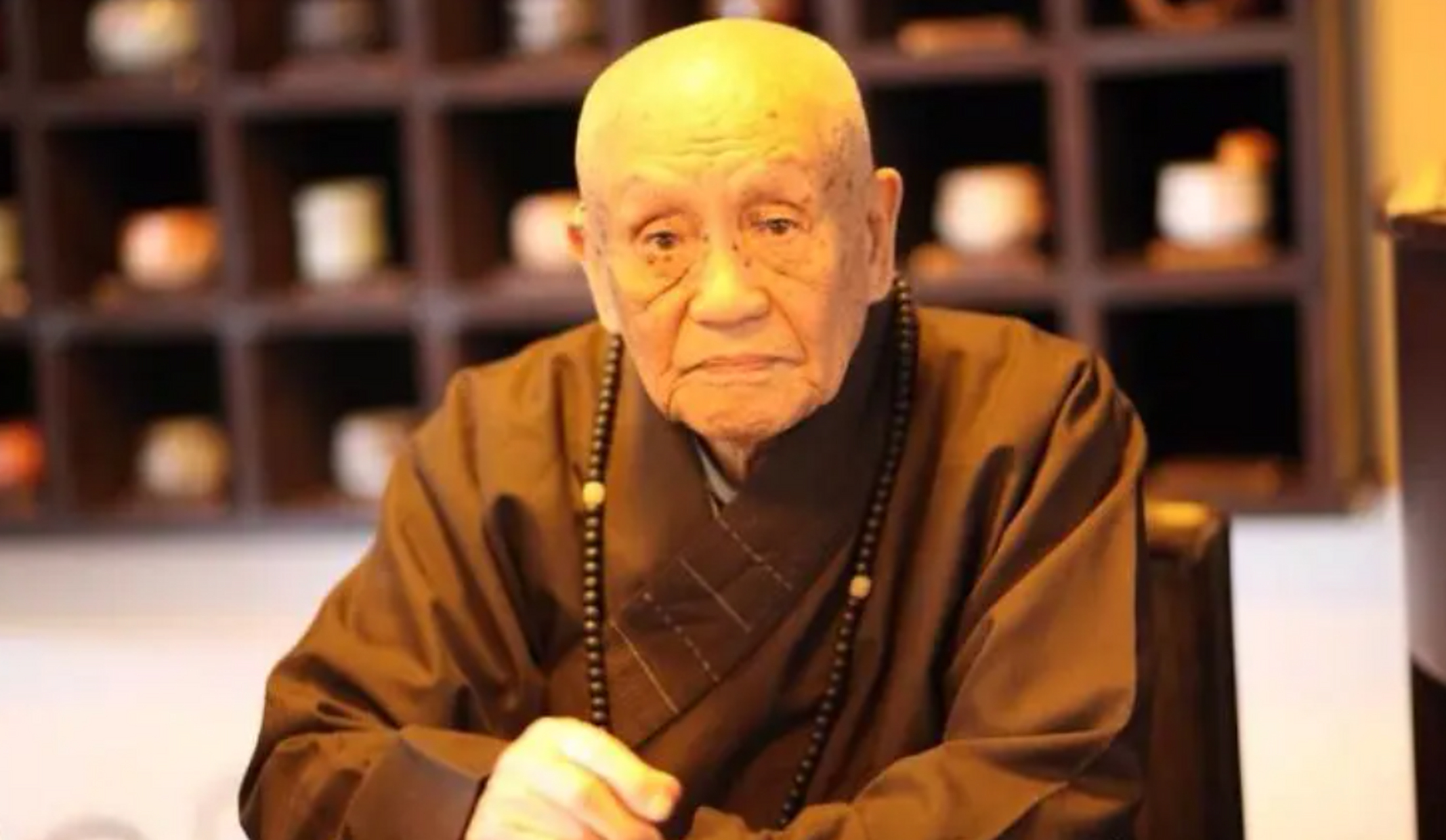 梦参老和尚说:"修行就是要修好自己的身口意,以前乱说话,现在不该说的