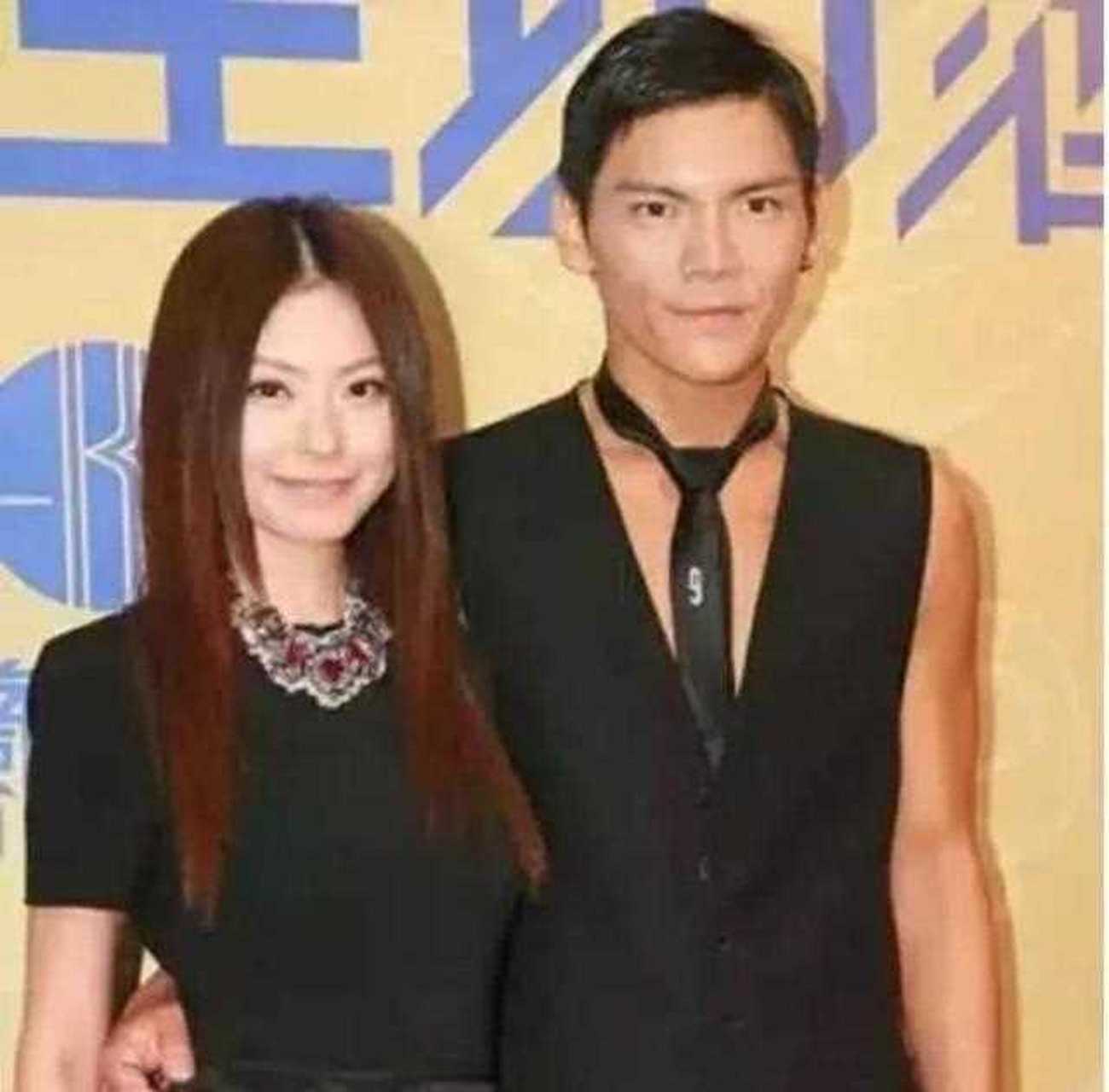 黄婉伶图片