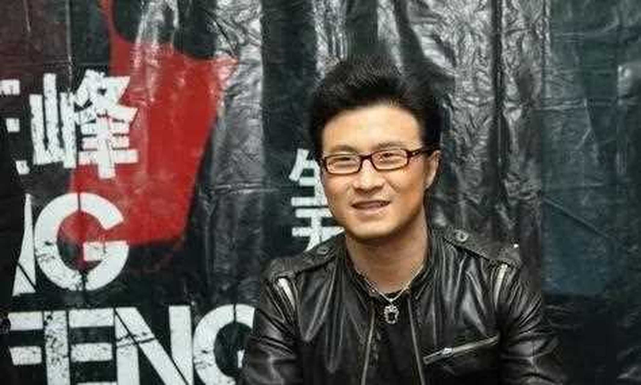 前不久,黄子韬吸烟视频被网友曝光,视频中,黄子韬,嘴里吸着一根香烟