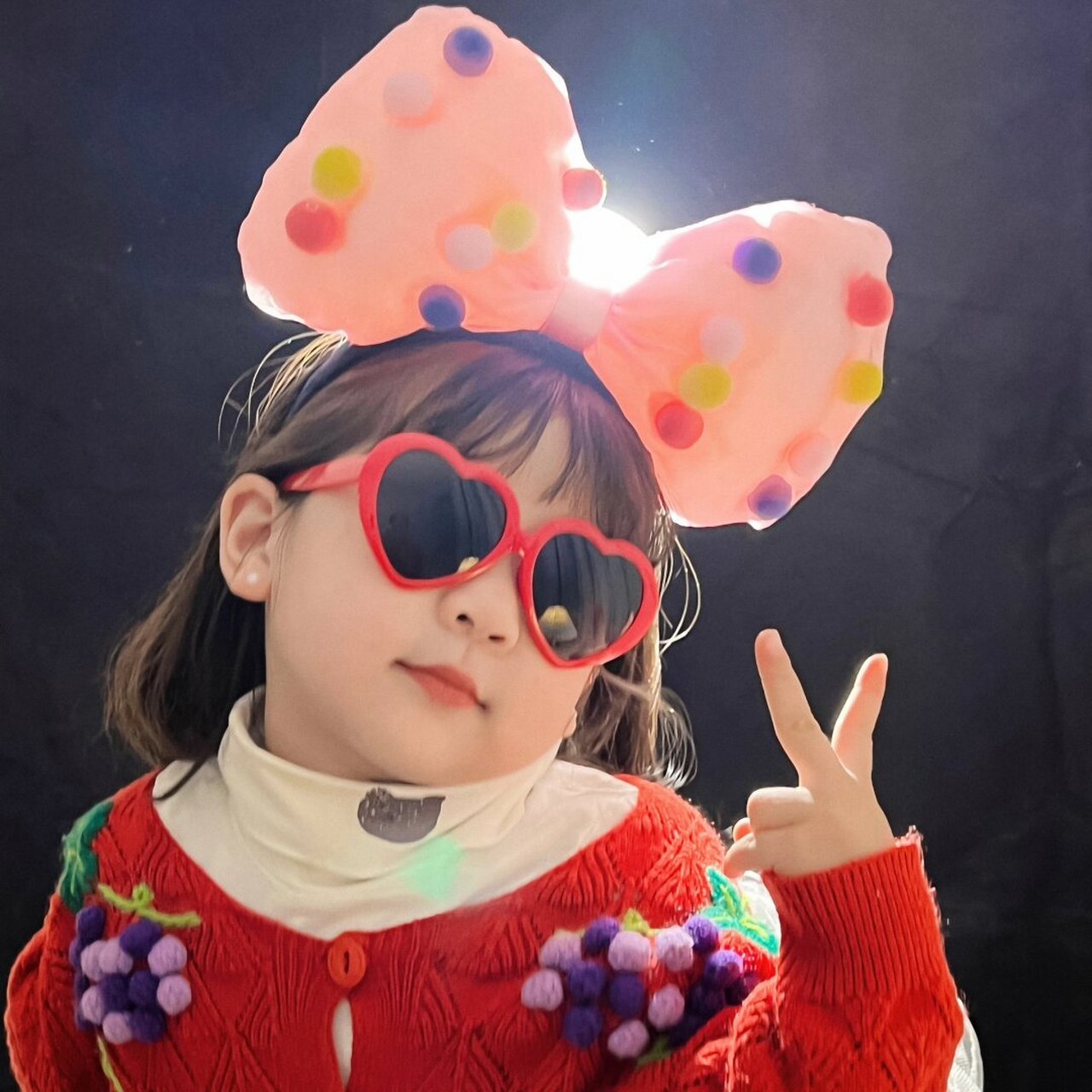 你们喜欢的新年小女孩头像合集  红红火火喜庆感满满99  你是从那张