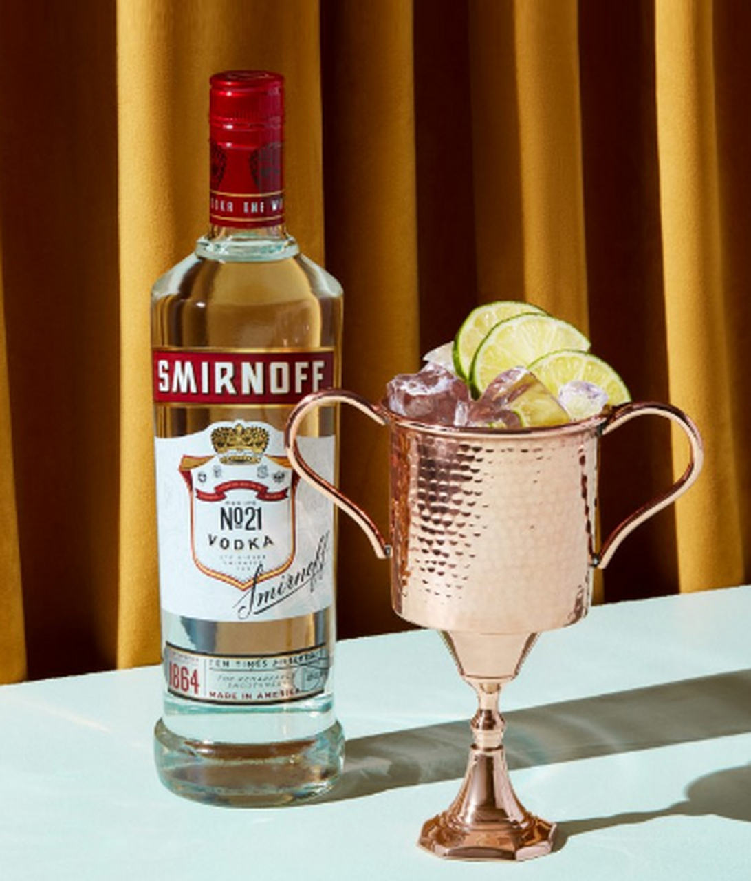 国外名酒 smirnoff(皇冠伏特加)  皇冠smirnoff 世界十大名酒之一.