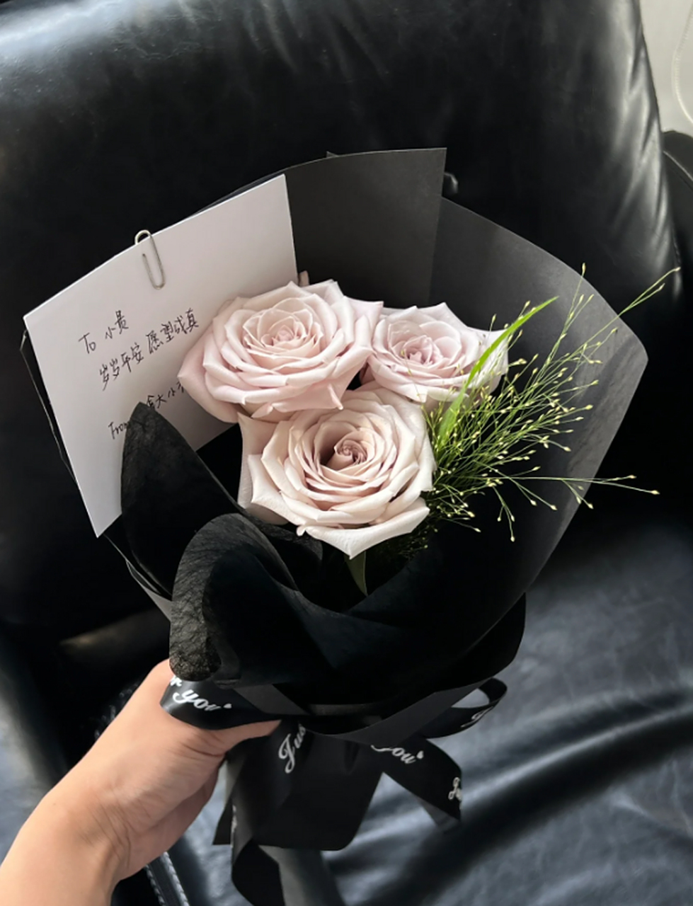 曼塔玫瑰拼成的花束合集都很美 每一束曼塔玫瑰花束都是一份独特的