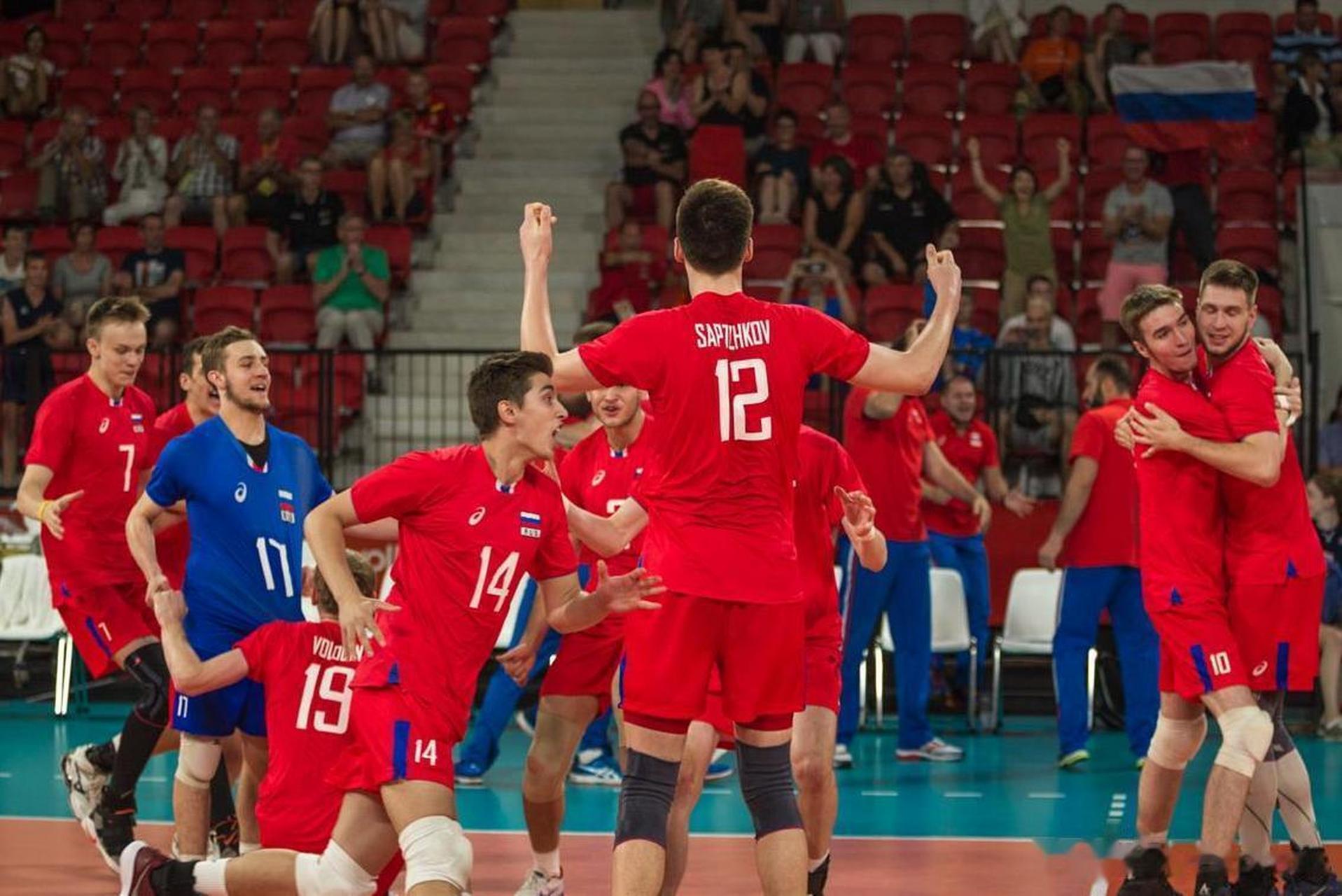 【俄罗斯男排举办国家队选拔营】#国际排坛战报速递# 俄罗斯男排主