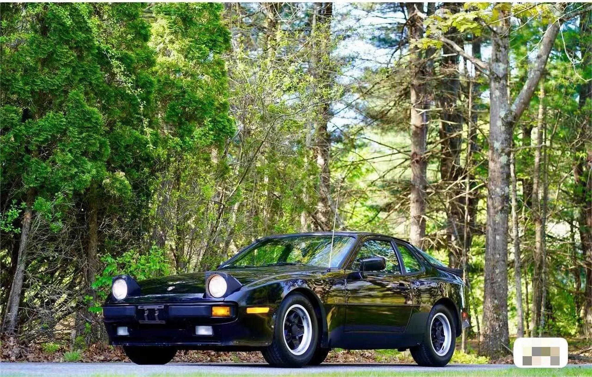 1984年保时捷944,两门轿跑,没有电子设备,主打一个结实耐用!