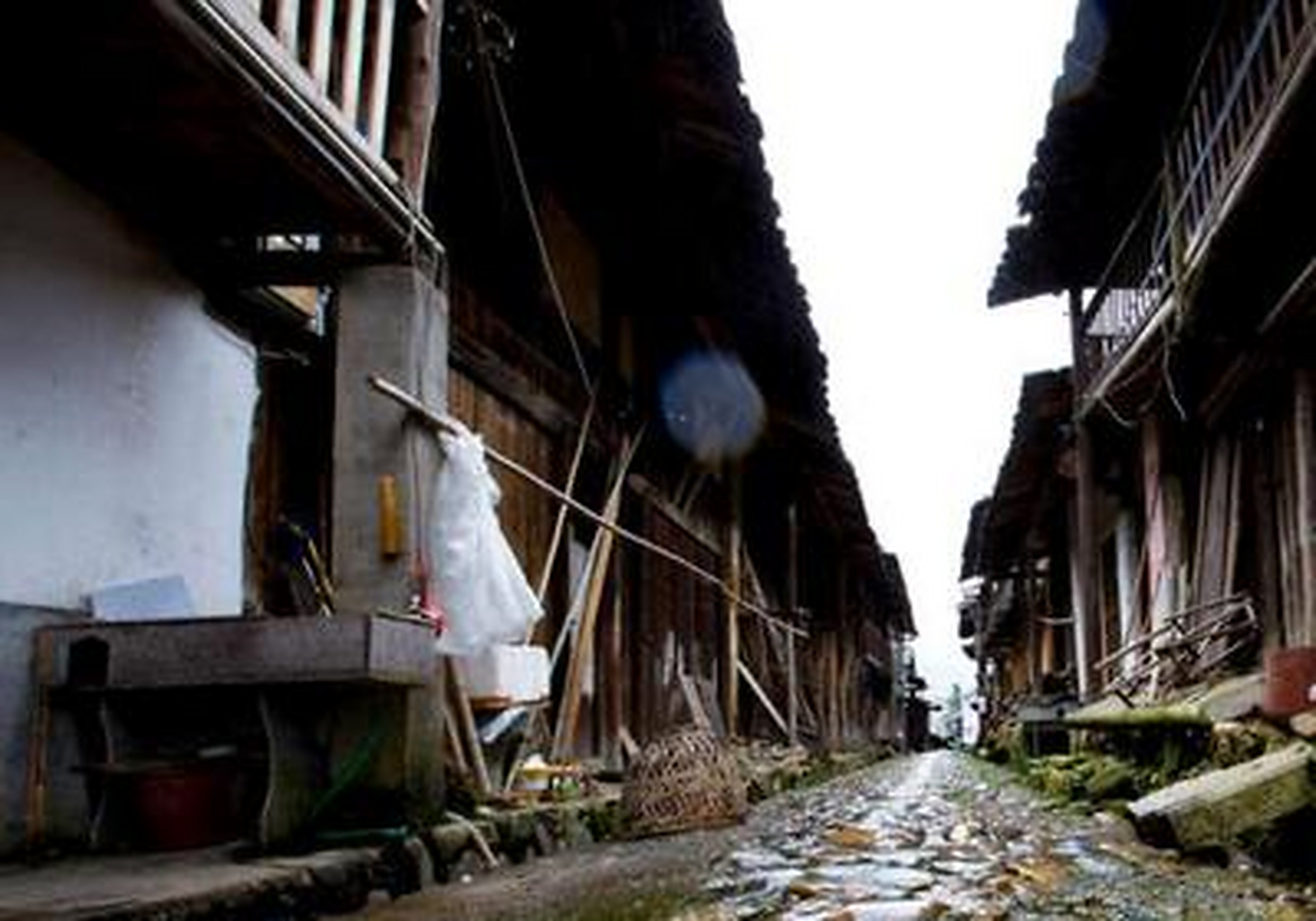 古朴宁静原汁原味的杏仁古街  地处福建德化上涌镇的"杏仁古街",是