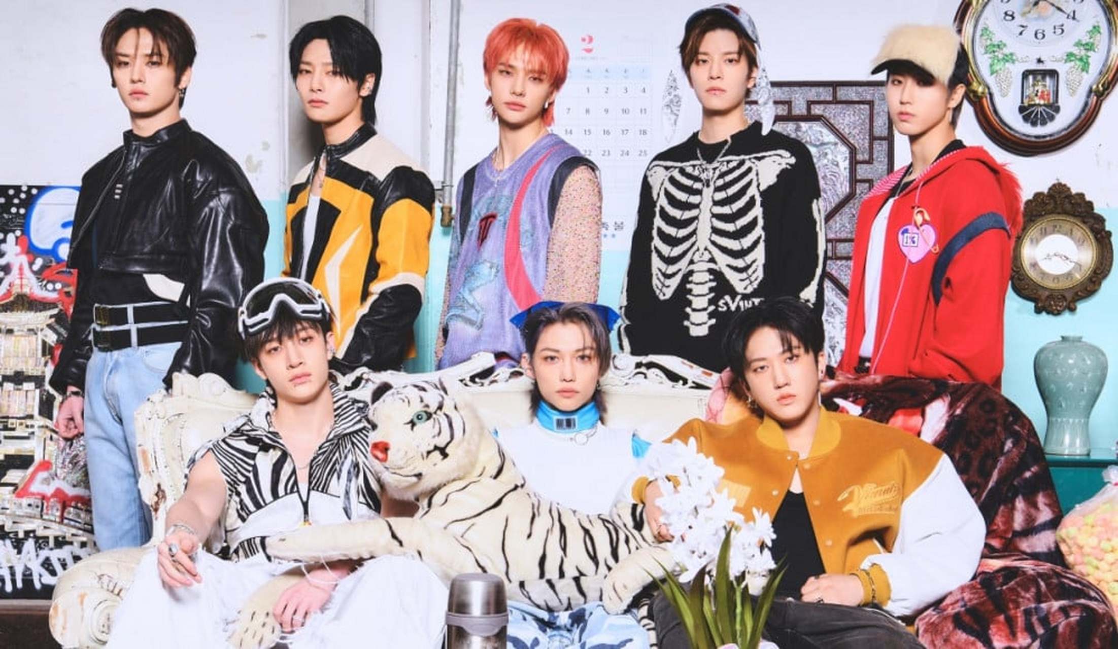 stray kids新专"5-star"预售破493万,登顶kpop专辑预售榜首!