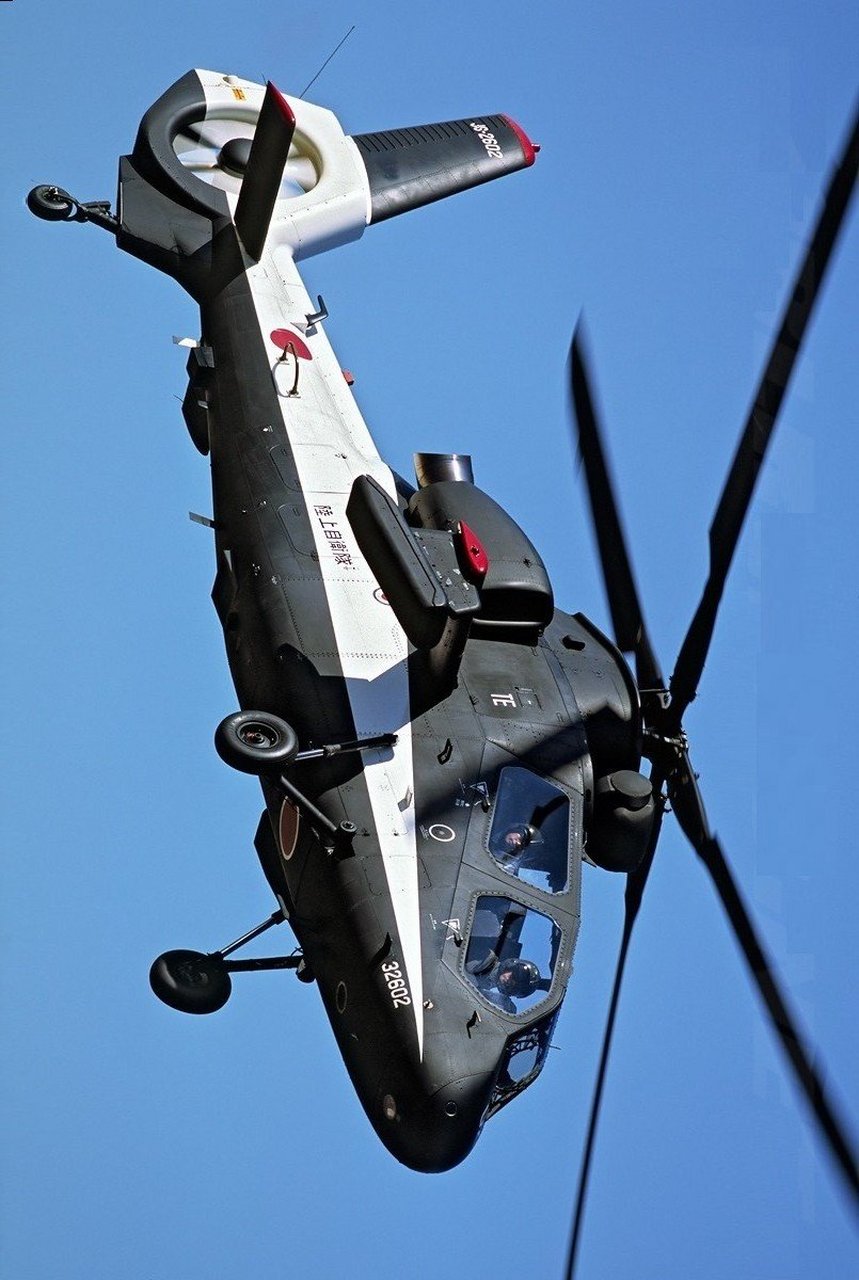 据说oh-1直升机是扶桑独立设计的直升机,当然基础版不言而喻,大家都