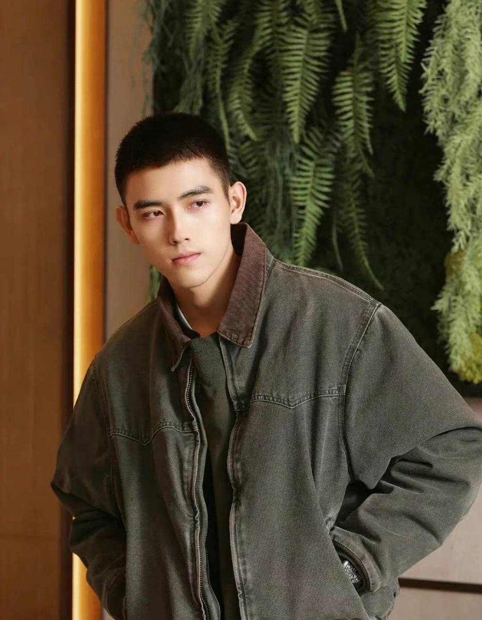 陈飞宇李峋的寸头造型,撞脸奥特曼表情包,陈飞宇《点燃我温暖你》这是