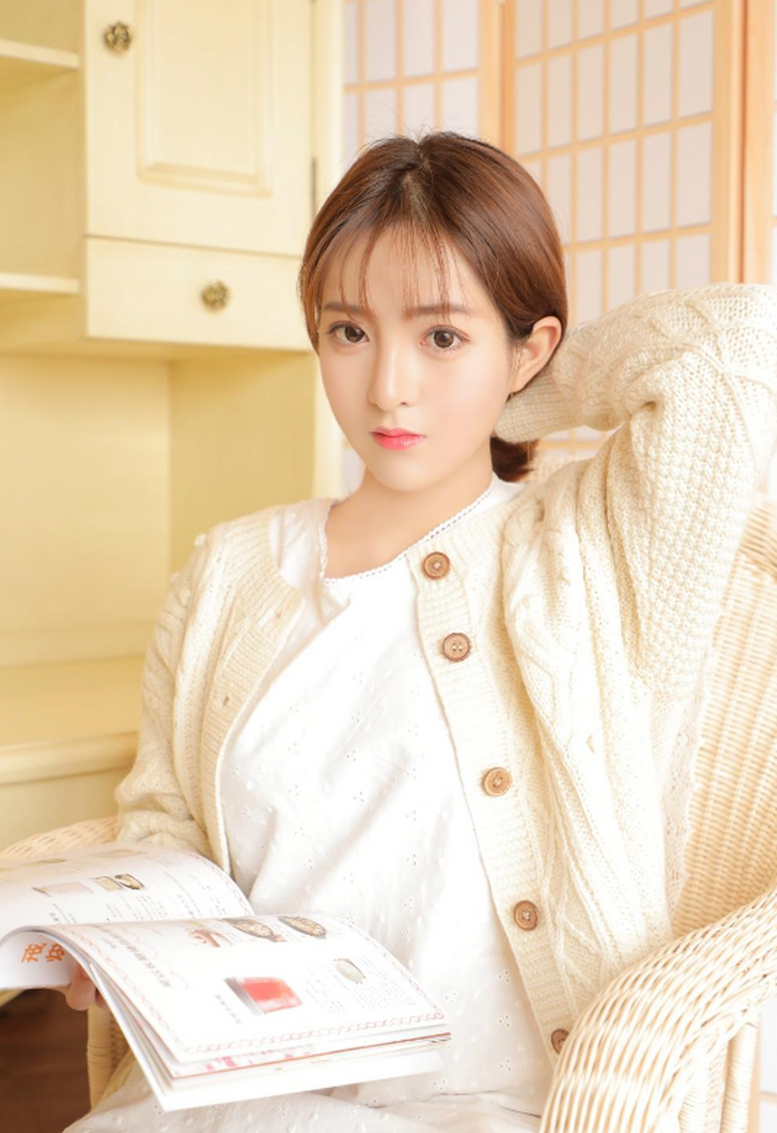 清新淡雅气质美女